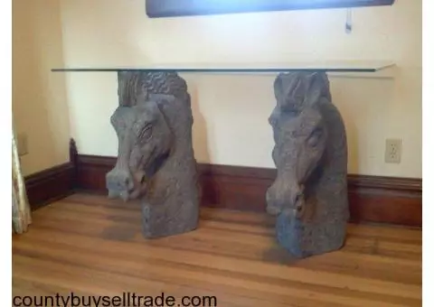 Horse Heads - Solid Concrete