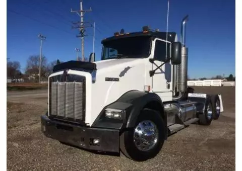 2005 Kenworth T800 Extended Cab